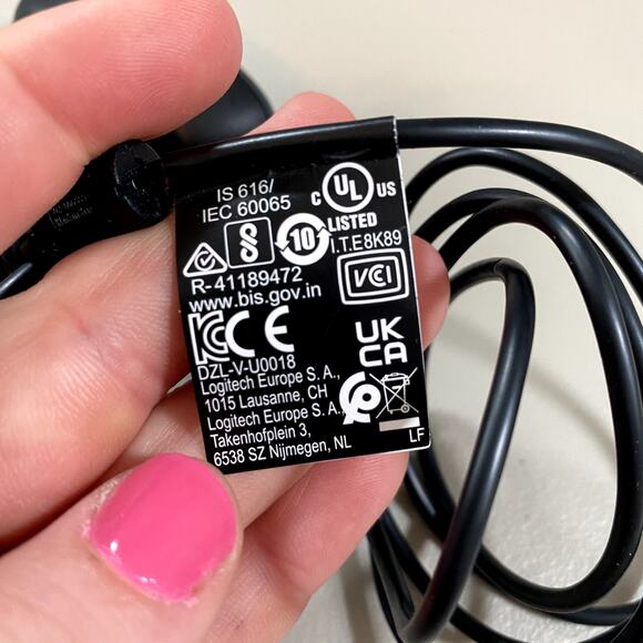 Logitech HD Webcam 720p logi V-U0018 Built In Microphone USB Computer Camera - Picture 6 of 8